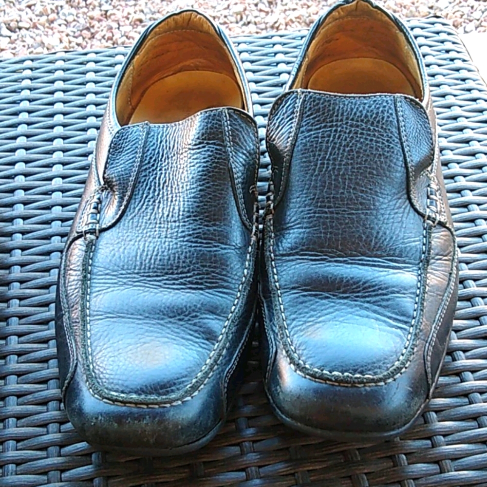 Mens shoes